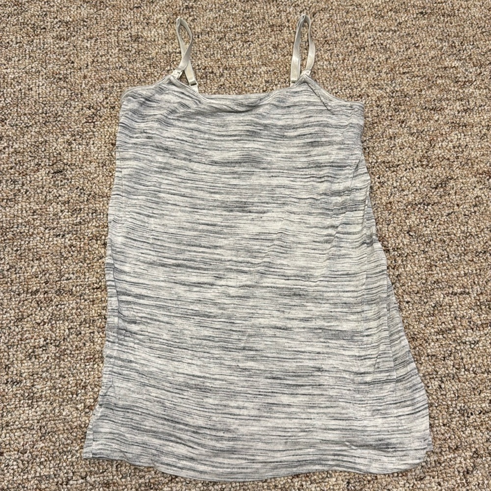 Lot of 2 Motherhood Maternity nursing tanks (lot 2) - Picture 3 of 3